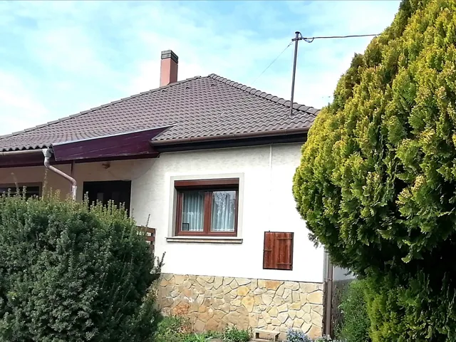 Eladó ház Pusztaszabolcs 90 nm