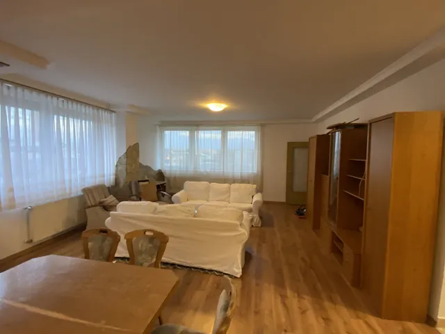 Eladó lakás Székesfehérvár, Víziváros 110 nm
