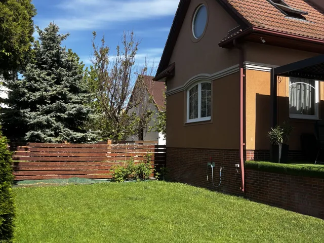 Eladó ház Székesfehérvár 200 nm