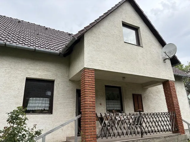 Eladó ház Iszkaszentgyörgy 120 nm