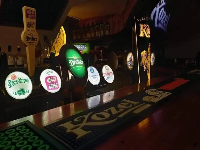 Kiadó kereskedelmi és ipari ingatlan Székesfehérvár, Belváros 160 nm