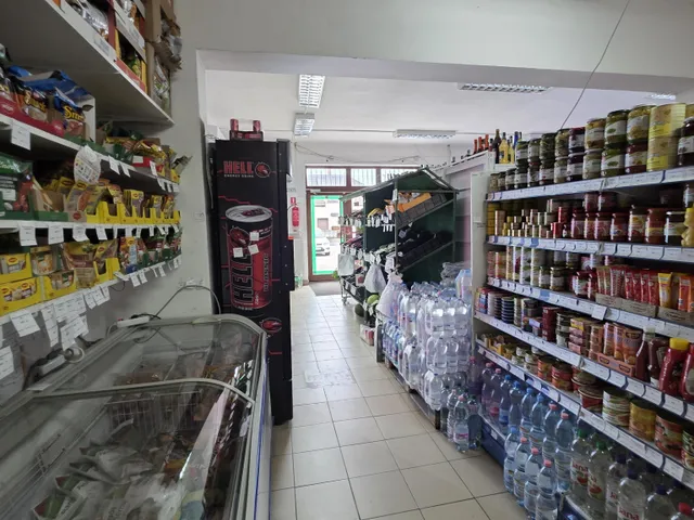 Eladó kereskedelmi és ipari ingatlan Adony 117 nm