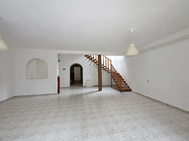 Eladó ház Baracska 213 nm