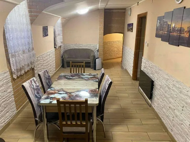 Eladó kereskedelmi és ipari ingatlan Budapest VII. kerület 170 nm