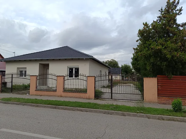 Eladó ház Szigethalom 122 nm