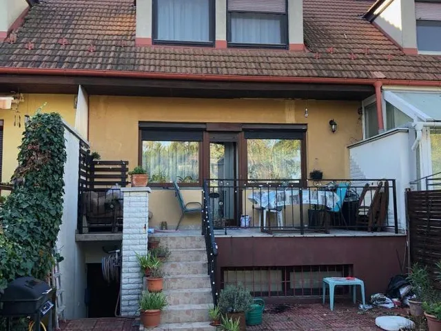 Eladó ház Budapest XVIII. kerület, Alacskai úti lakótelep 159 nm