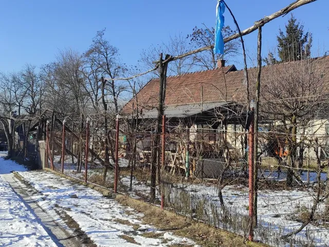 Eladó mezőgazdasági ingatlan Szigethalom 68 nm