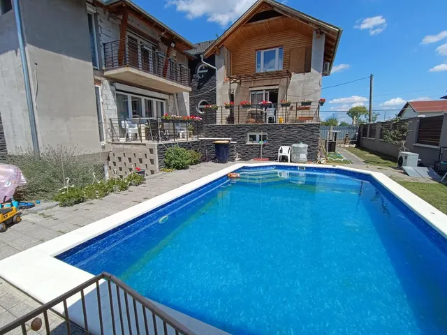 Eladó ház Budapest XX. kerület 300 nm