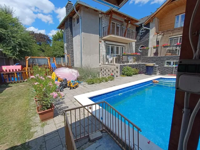 Eladó ház Budapest XX. kerület 300 nm