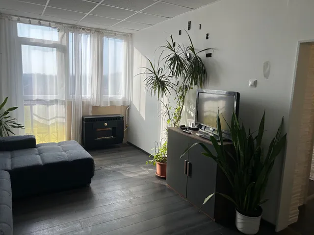 Eladó lakás Tököl, Pesti úti lakótelep 52 nm