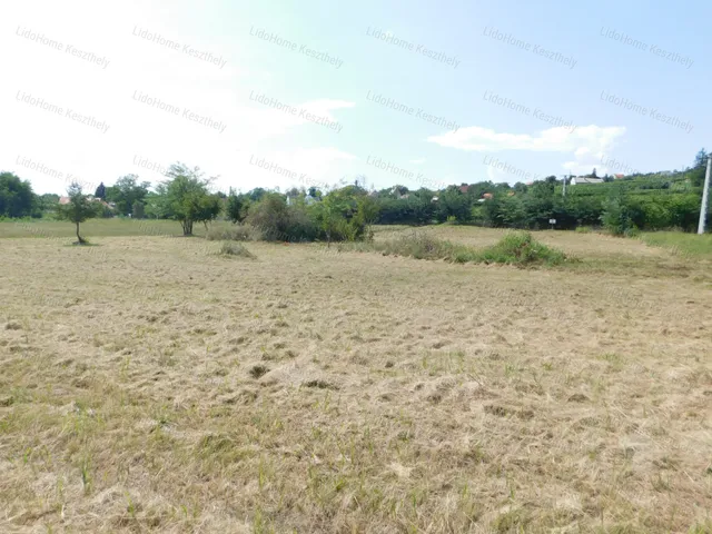 Eladó mezőgazdasági ingatlan Cserszegtomaj 2461 nm
