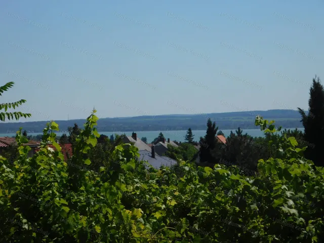 Eladó ház Vonyarcvashegy 103 nm