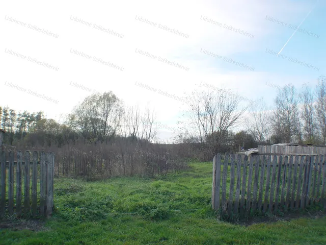 Eladó telek Hosszúvíz 876 nm