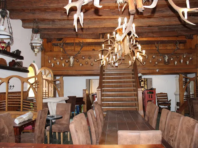 Eladó kereskedelmi és ipari ingatlan Cserszegtomaj 850 nm