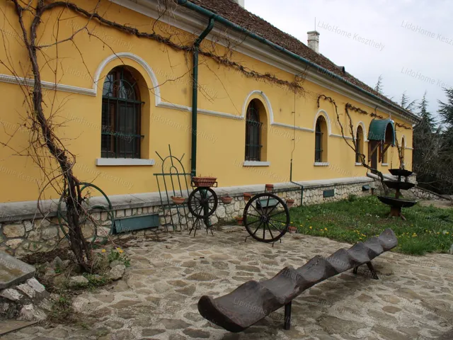 Eladó ház Cserszegtomaj 850 nm