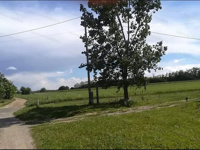 Eladó telek Kéthely 2744 nm