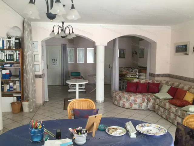 Eladó kereskedelmi és ipari ingatlan Hévíz 259 nm