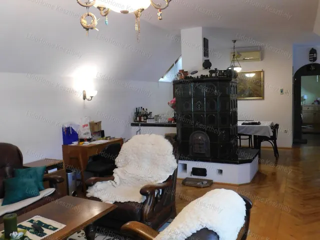 Eladó ház Hévíz 250 nm
