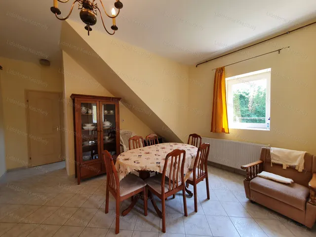 Eladó ház Hévíz 215 nm