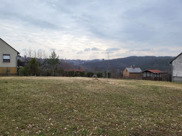 Eladó telek Zalaegerszeg 1031 nm