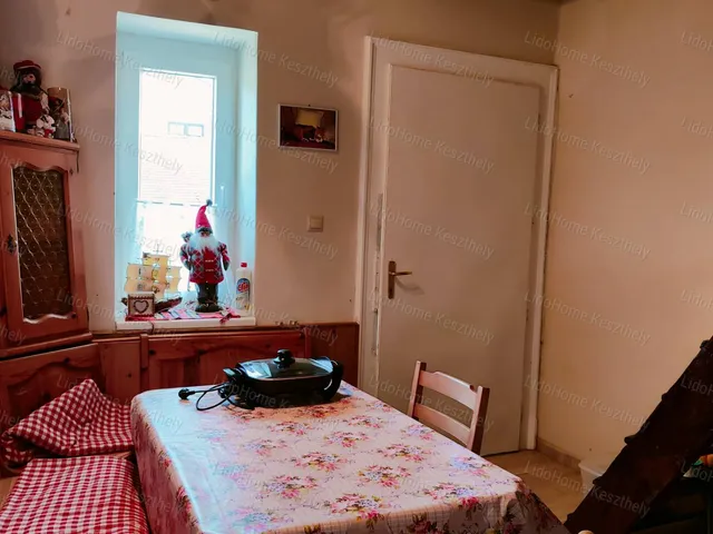 Eladó ház Kehidakustány 69 nm