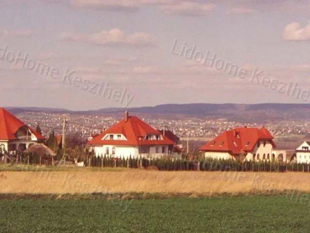 Eladó telek Alsópáhok 79776 nm