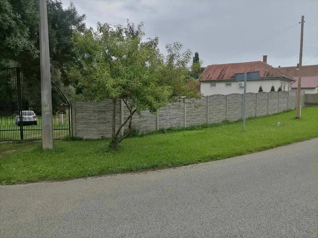 Eladó telek Felsőpáhok 20 nm
