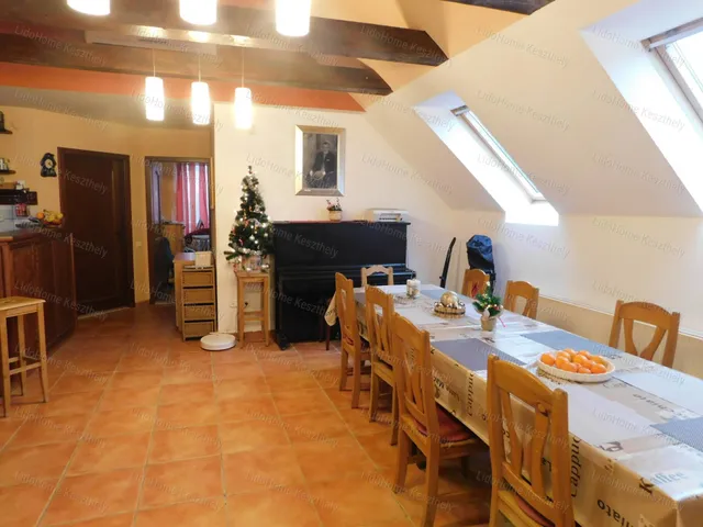 Eladó ház Kehidakustány 120 nm