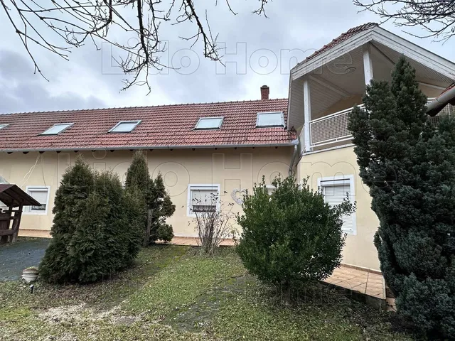 Eladó kereskedelmi és ipari ingatlan Alsópáhok 278 nm