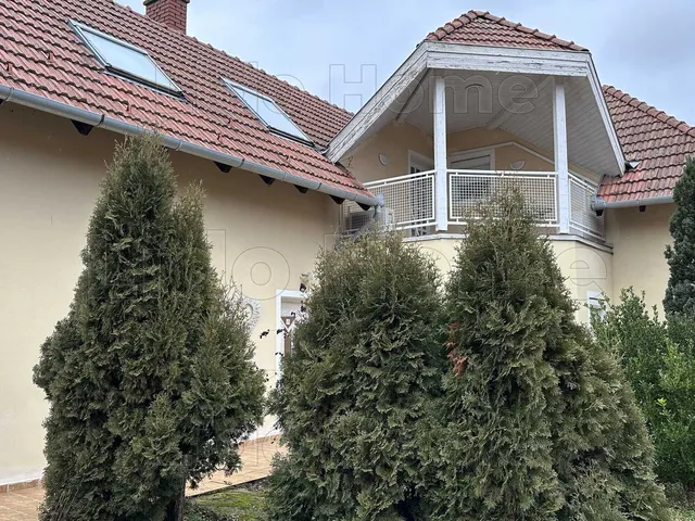 Eladó kereskedelmi és ipari ingatlan Alsópáhok 278 nm