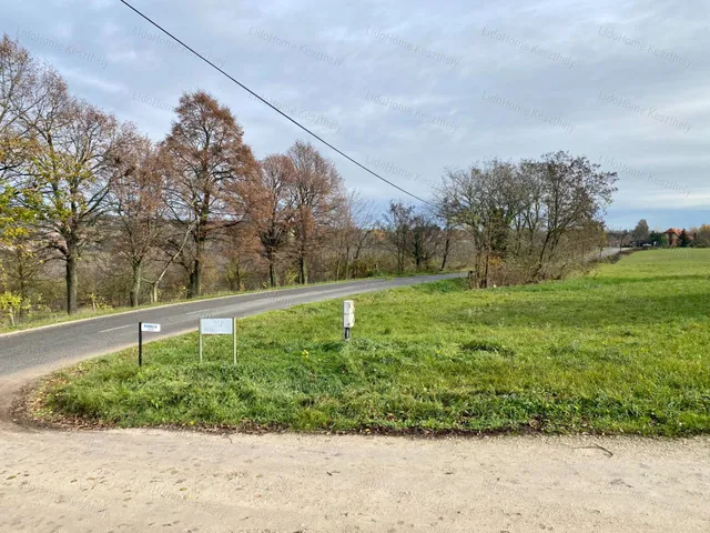 Eladó telek Keszthely, Kertváros 1183 nm