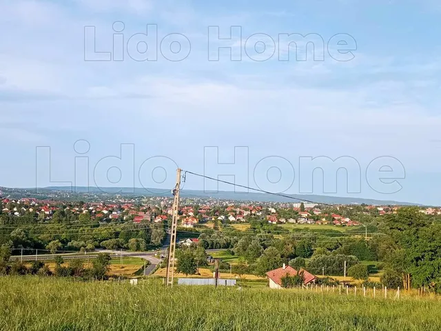Eladó telek Felsőpáhok 760 nm