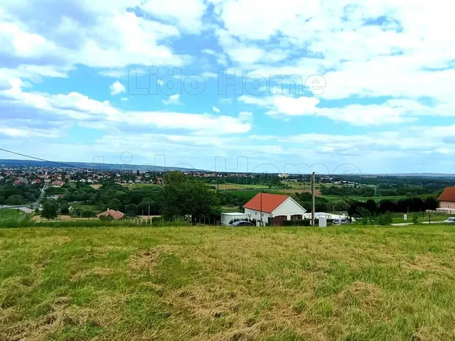 Eladó telek Felsőpáhok 760 nm