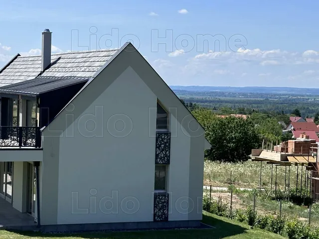 Eladó ház Cserszegtomaj 197 nm