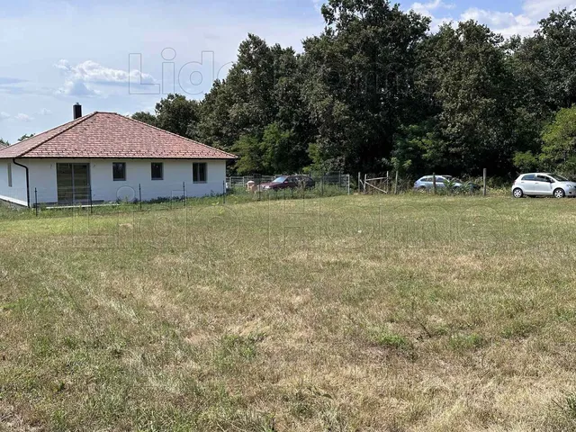 Eladó telek Gyenesdiás 1040 nm