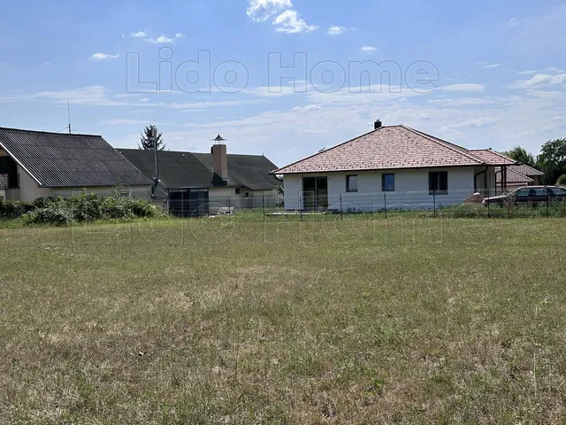 Eladó telek Gyenesdiás 1040 nm