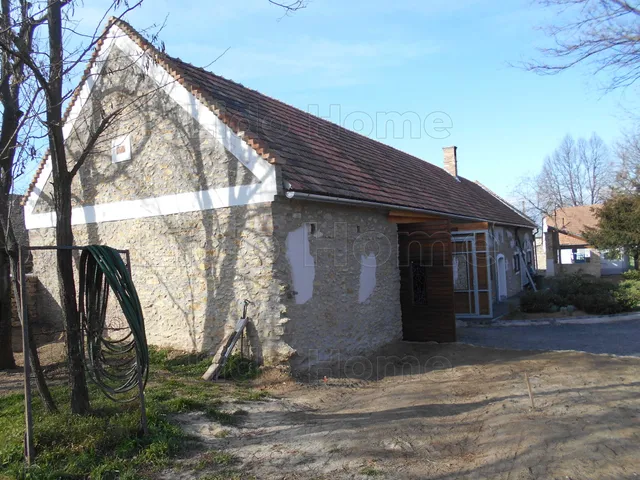 Eladó ház Csabrendek 280 nm