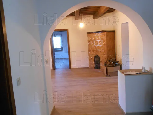 Eladó ház Csabrendek 280 nm