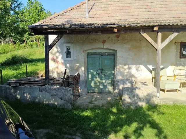Eladó mezőgazdasági ingatlan Lesenceistvánd 60 nm