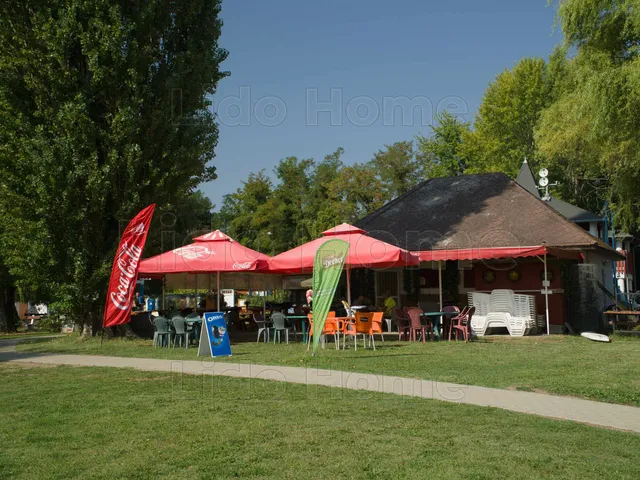 Eladó kereskedelmi és ipari ingatlan Balatonederics 90 nm