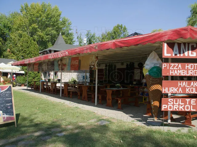 Eladó kereskedelmi és ipari ingatlan Balatonederics 90 nm