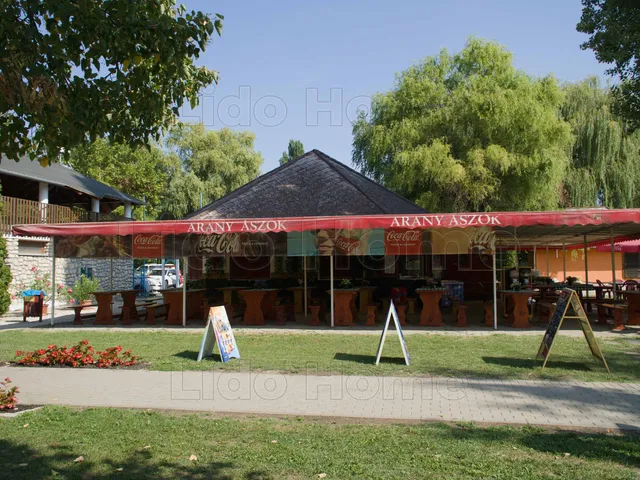 Eladó kereskedelmi és ipari ingatlan Balatonederics 90 nm