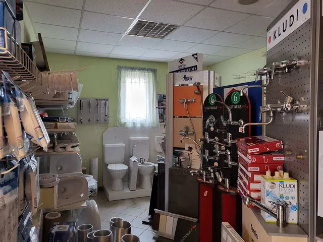 Eladó kereskedelmi és ipari ingatlan Gyenesdiás 224 nm