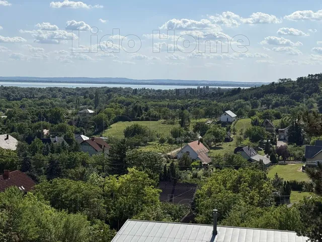 Eladó telek Balatongyörök 719 nm