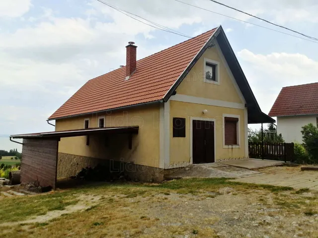 Eladó üdülő és hétvégi ház Balatonederics 84 nm