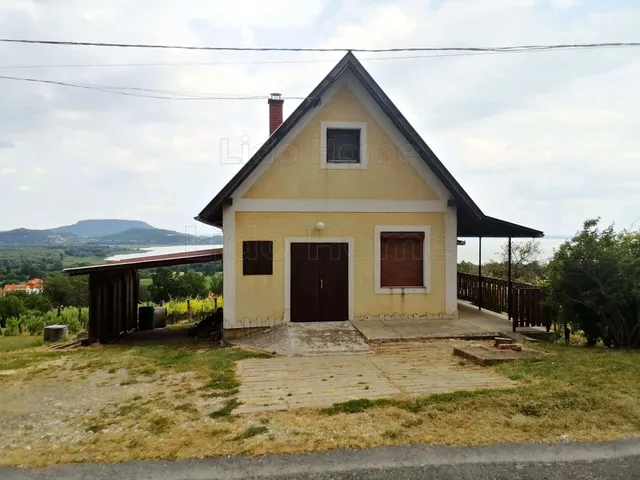 Eladó mezőgazdasági ingatlan Balatonederics 84 nm