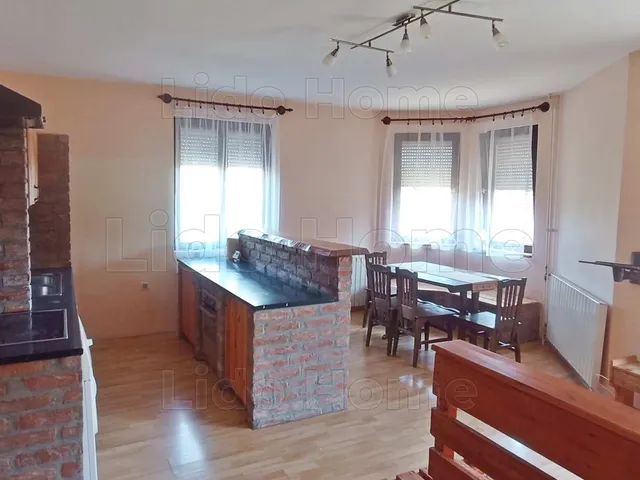 Eladó ház Alsópáhok 290 nm