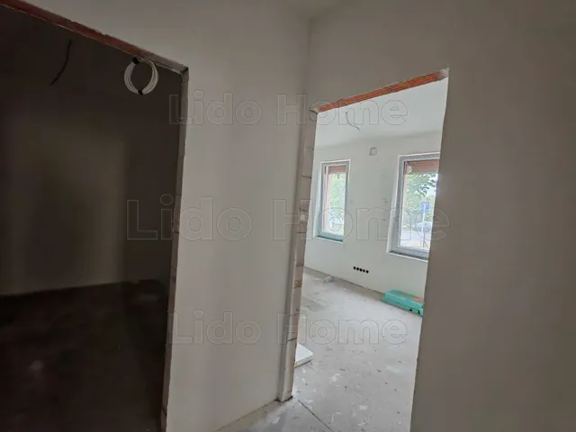 Eladó kereskedelmi és ipari ingatlan Keszthely 37 nm