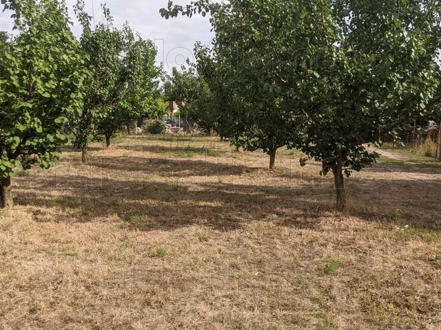 Eladó telek Vonyarcvashegy 1048 nm