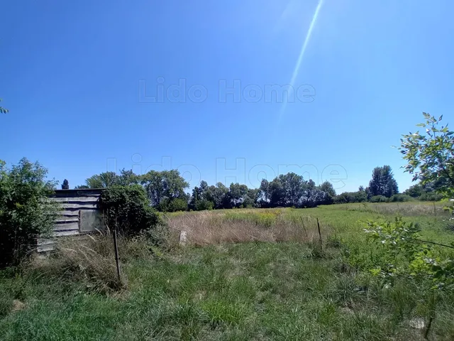 Eladó telek Lesencetomaj 3668 nm